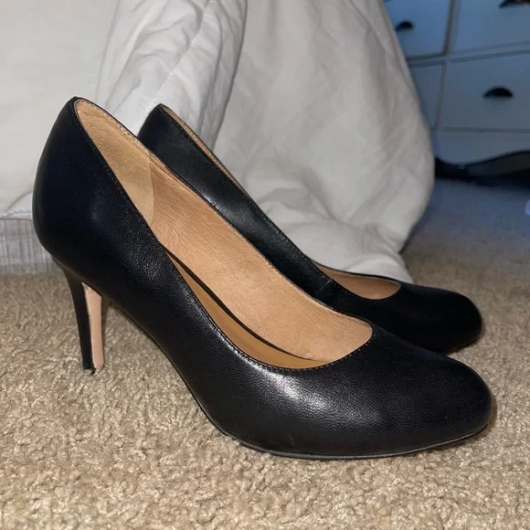 Corso como leather black heels